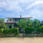 O&a By The Sea Apartament Polychrono