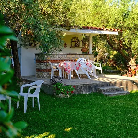 O&a By The Sea Apartamento Polychrono