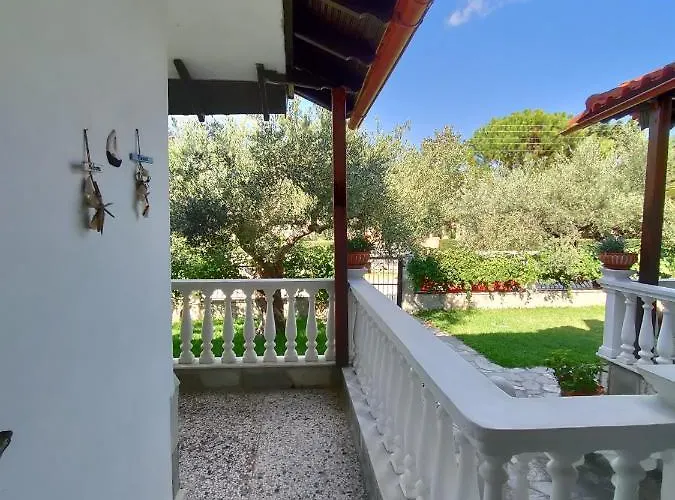 O&a By The Sea * Polychrono