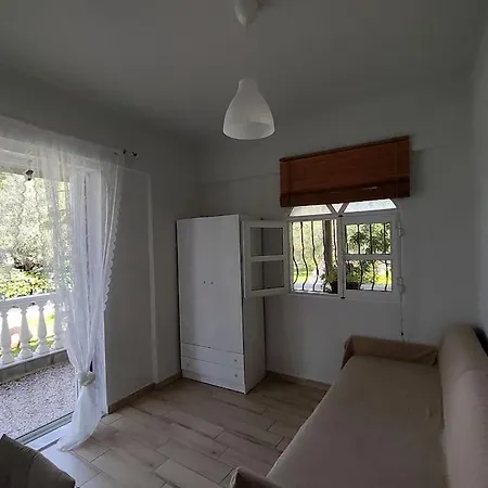 O&a By The Sea Appartement Polychrono